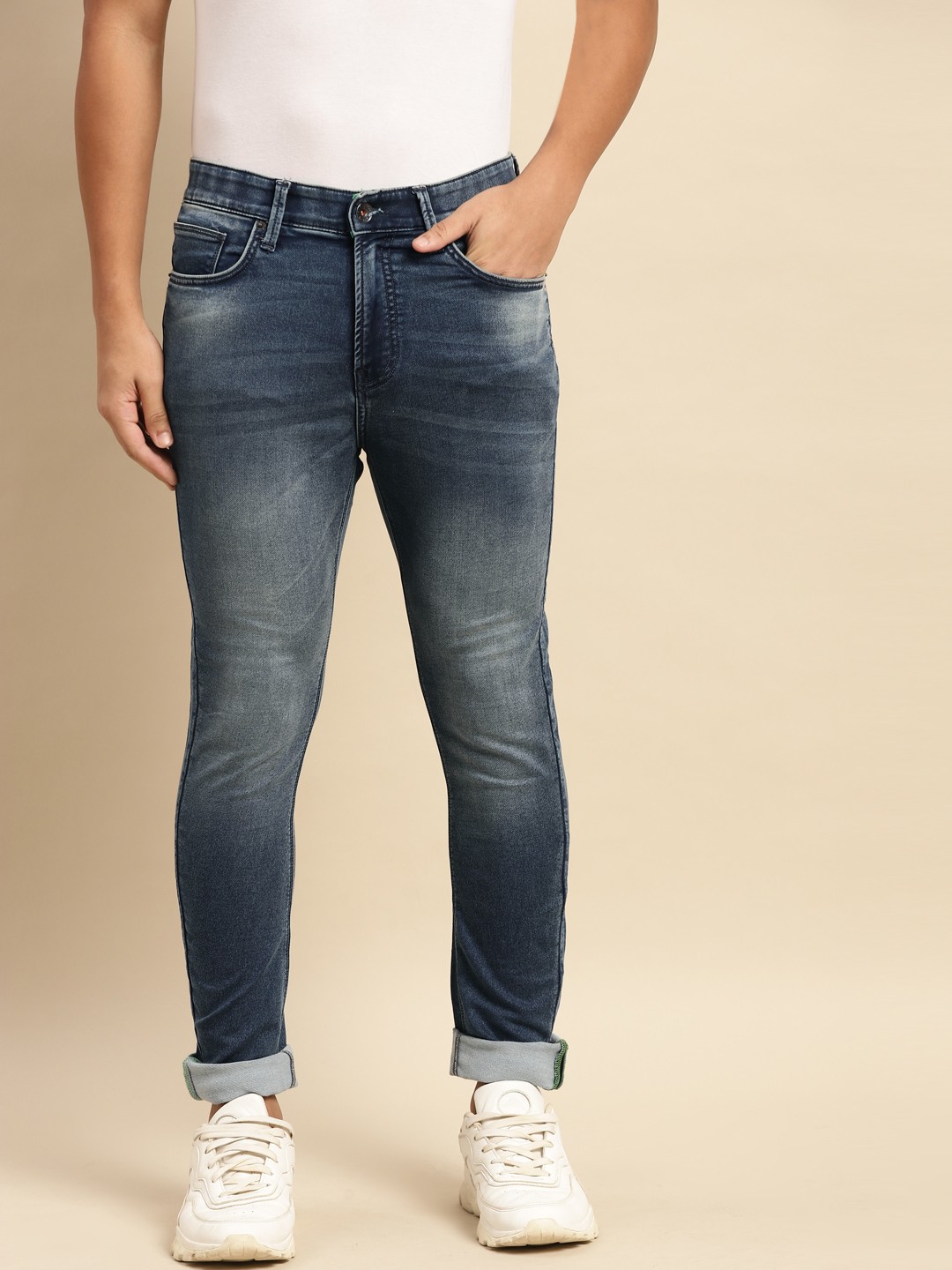 

United Colors of Benetton Men Navy Blue Carrot Fit Light Fade Stretchable Jeans