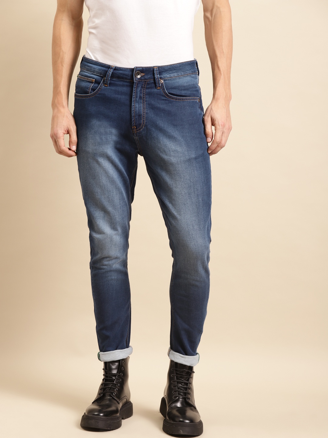 

United Colors of Benetton Men Blue Carrot Fit Light Fade Stretchable Jeans