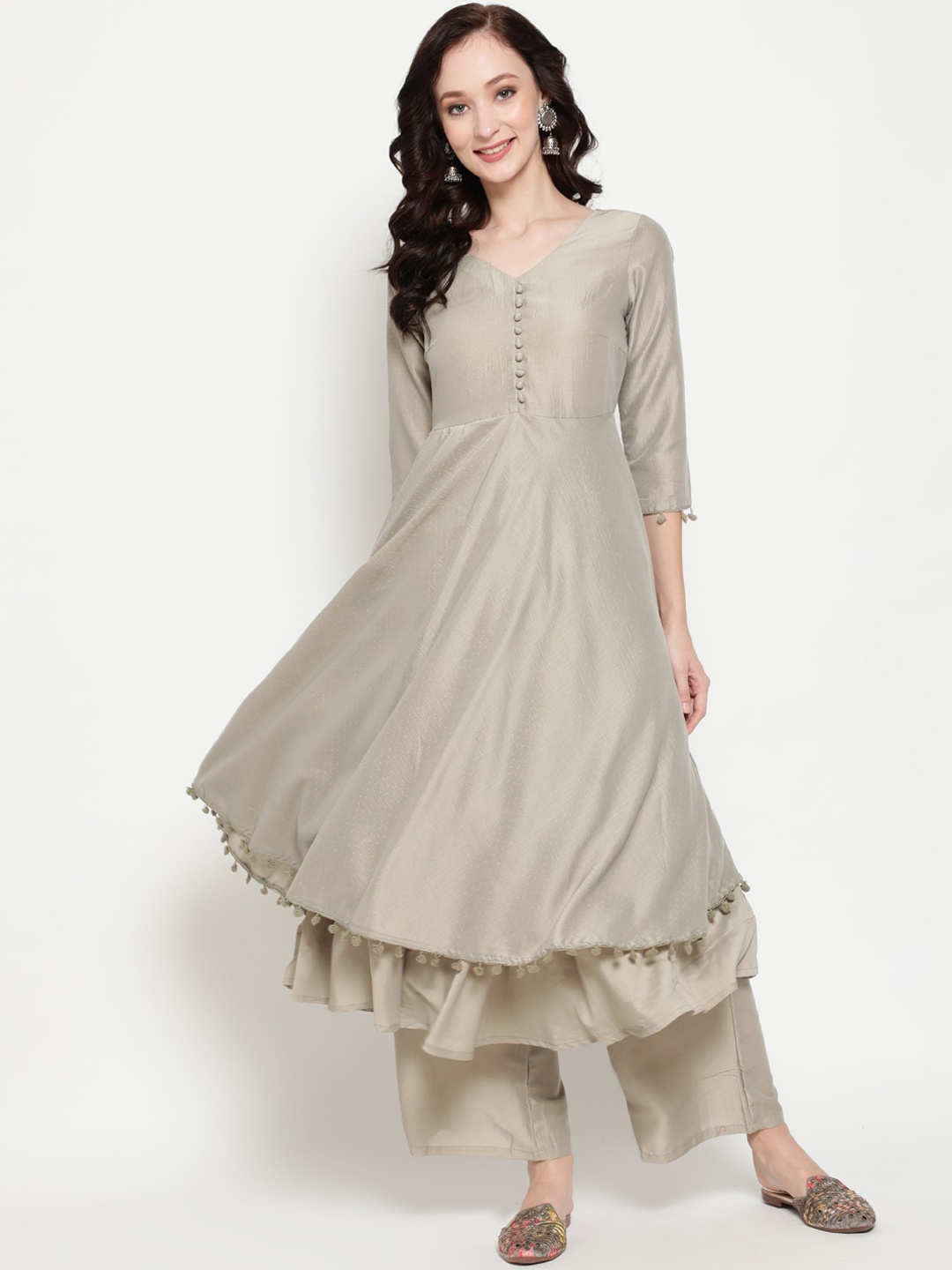 

antaran Women Grey Layered Kurta with Palazzos
