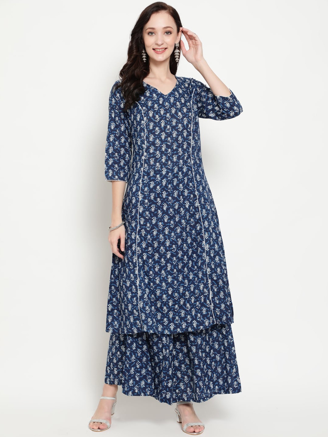 

antaran Women Blue Ethnic Motifs Printed Regular Pure Cotton Kurta with Palazzos