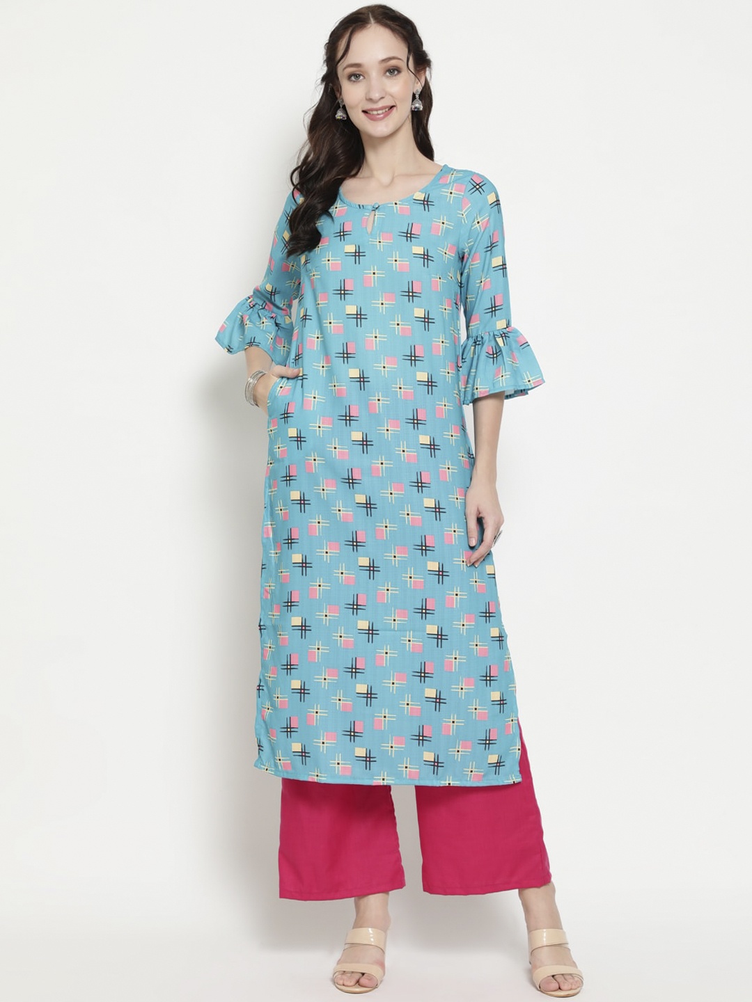 

antaran Women Blue & Peach Geometric Printed Flared Sleeves Kurta