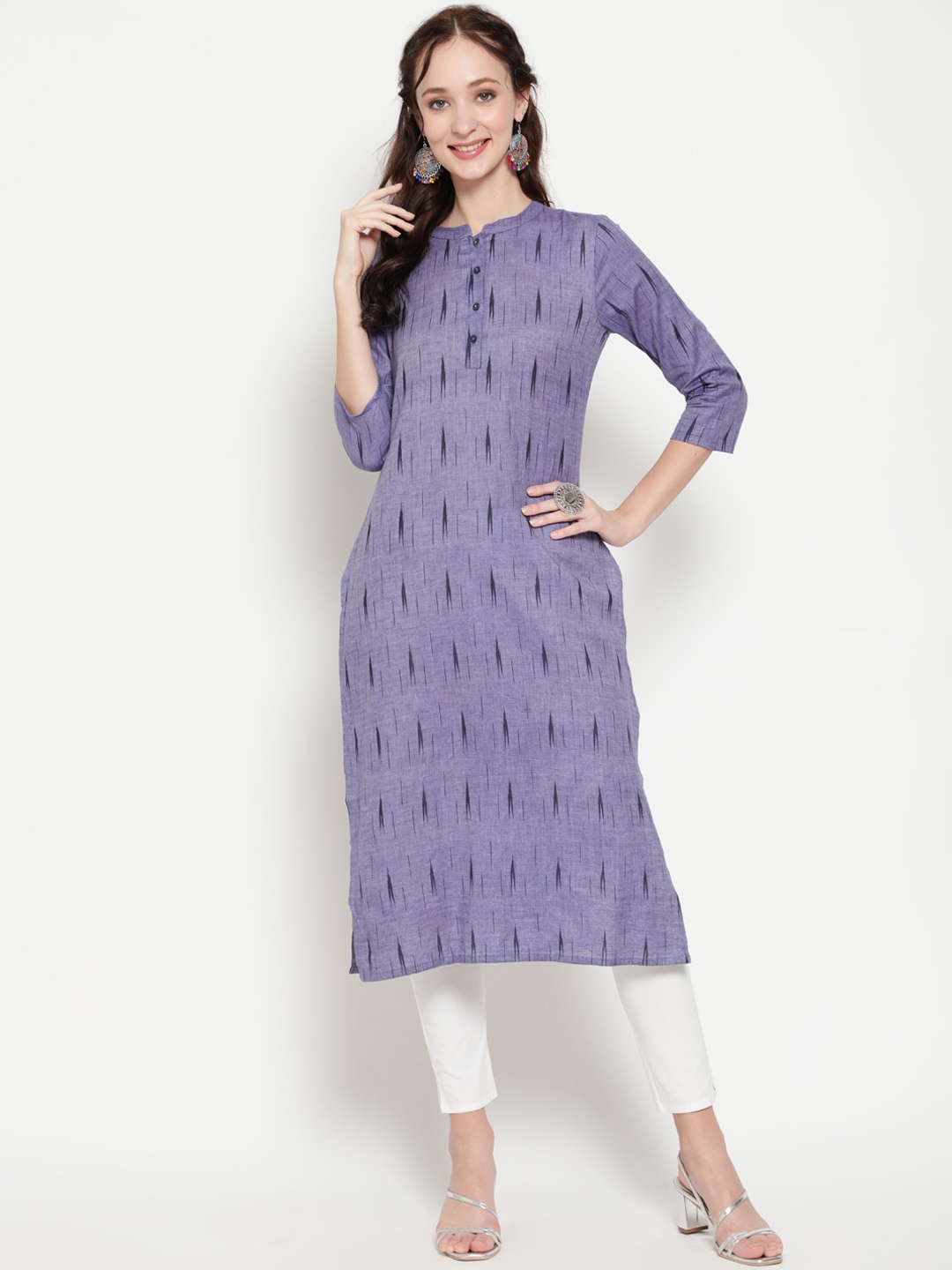 

antaran Women Blue Geometric Printed Straight Kurta