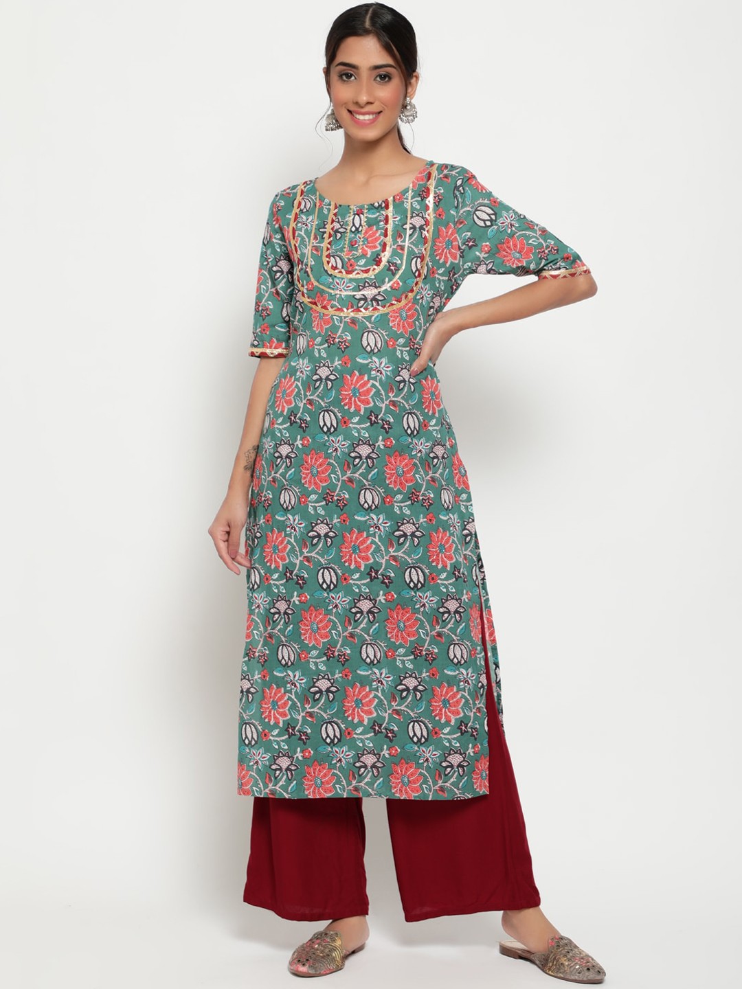 

antaran Women Green Floral Printed Kurta