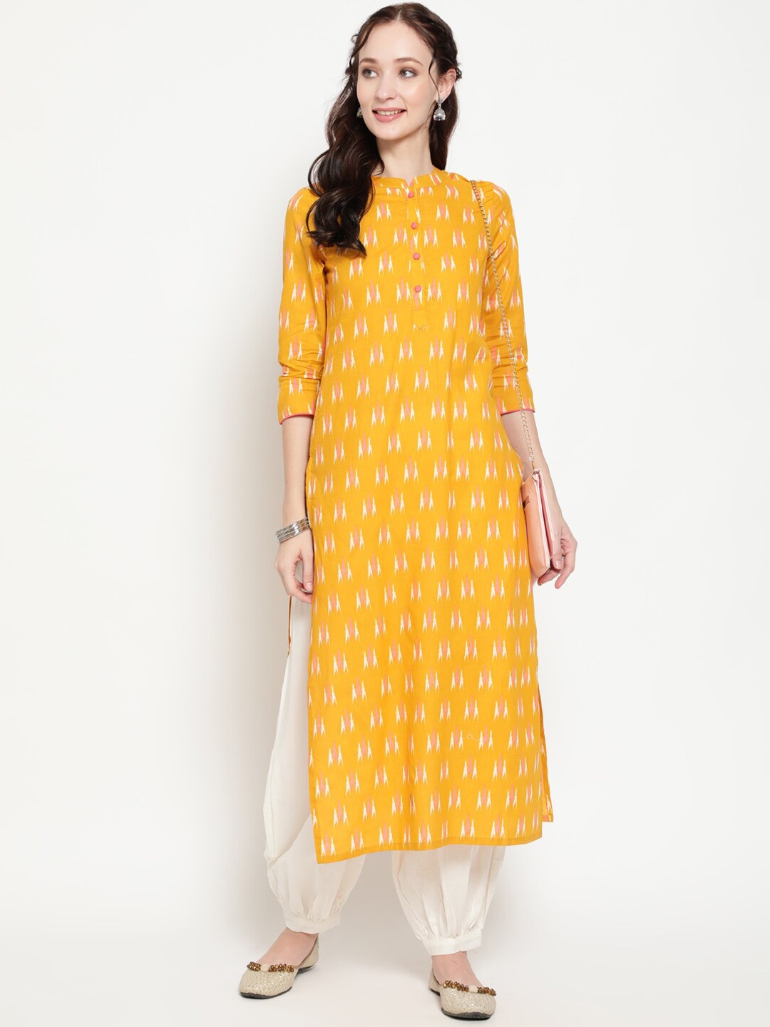 

antaran Women Yellow Ikat Printed Kurta