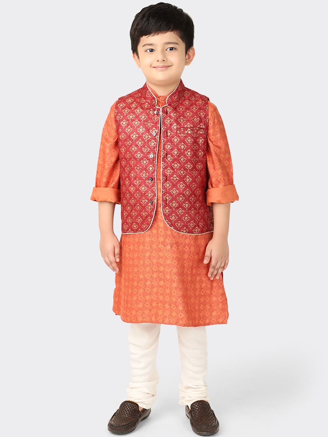 

Fabindia Boys Red & Gold Toned Printed Pure Silk Nehru Jacket