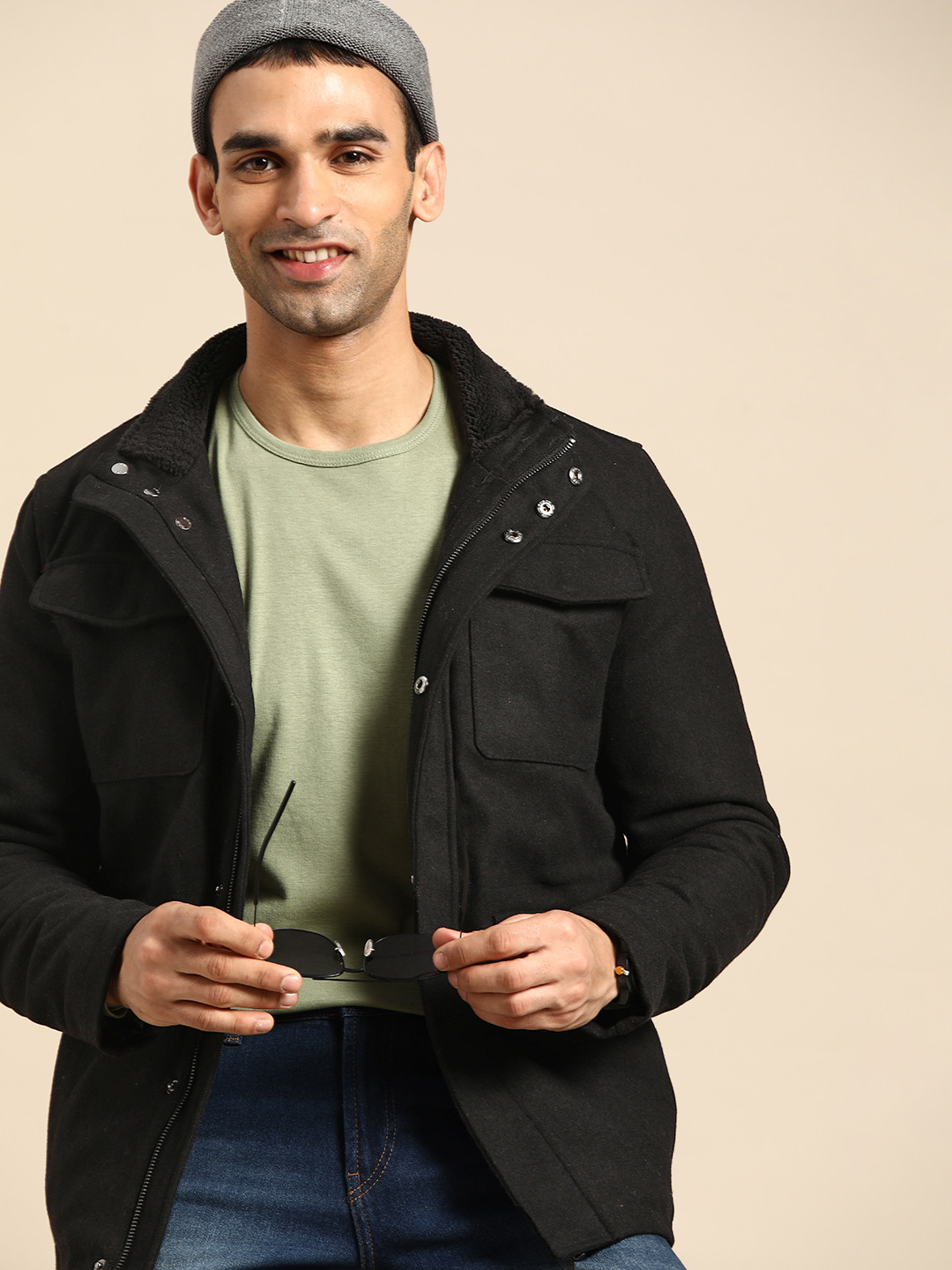 

United Colors of Benetton Men Black Solid Padded Jacket