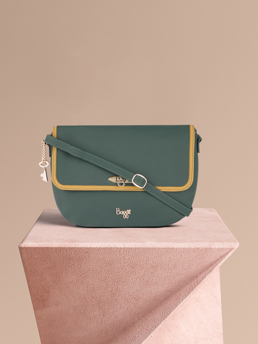 

Baggit Women Green Solid Structured Sling Bag