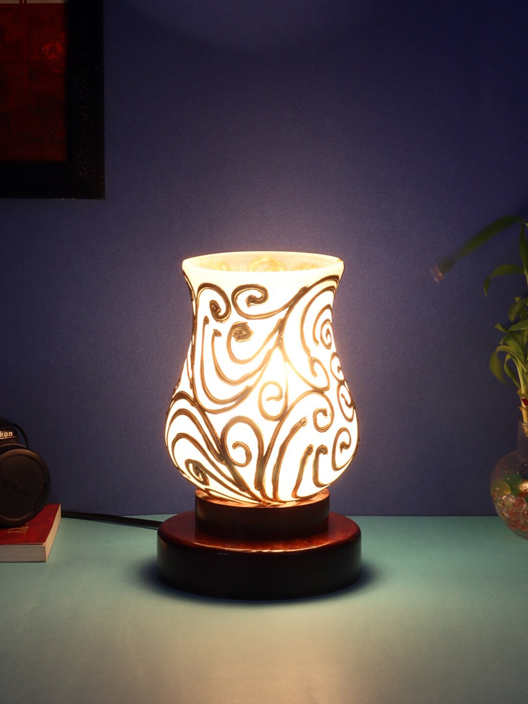 

Devansh Gold & Off White Mosaic Glass Table Lamp with Wood Base
