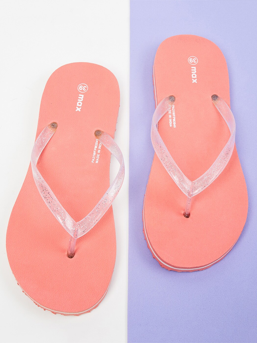 

max Women Pink Rubber Thong Flip-Flops