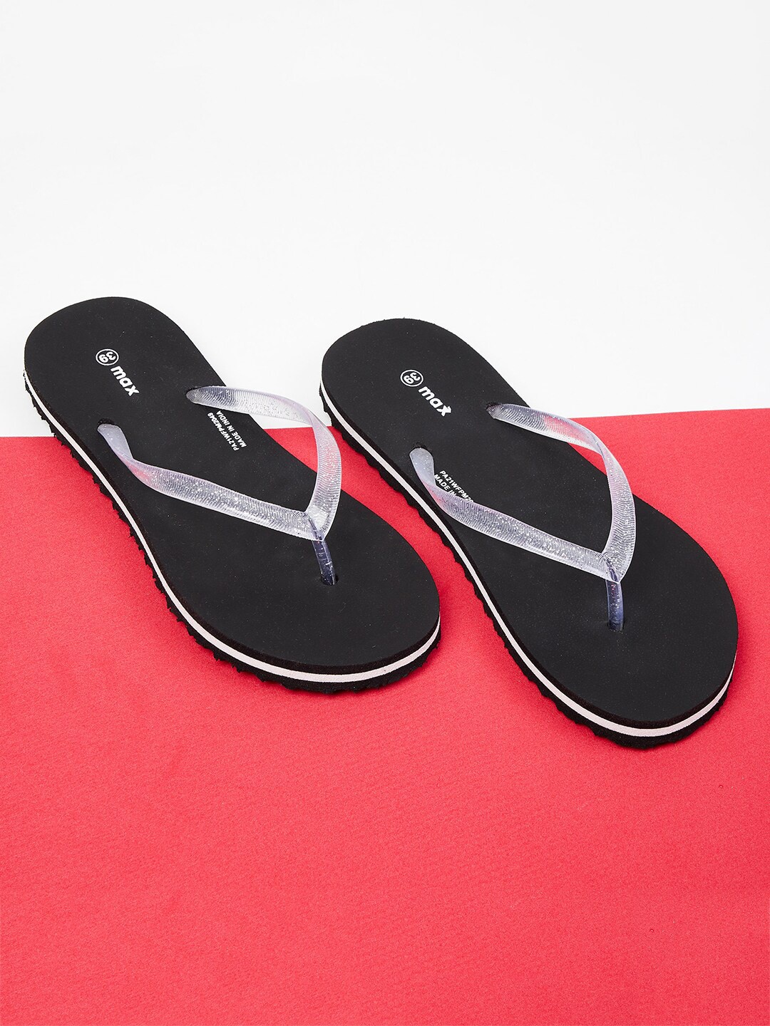 

max Women Black & White Rubber Thong Flip-Flops