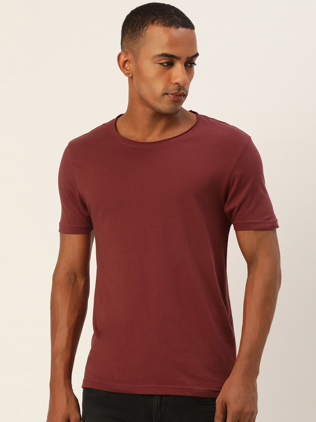 

Flying Machine Men Red Slim Fit Pure Cotton Round Neck T-shirt