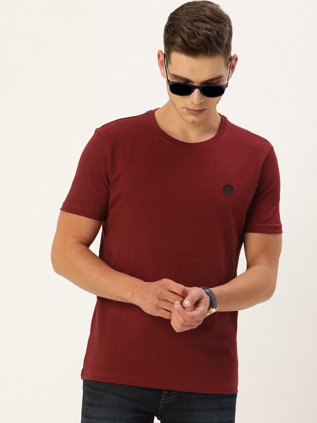 

Flying Machine Men Maroon Solid Pure Cotton T-shirt