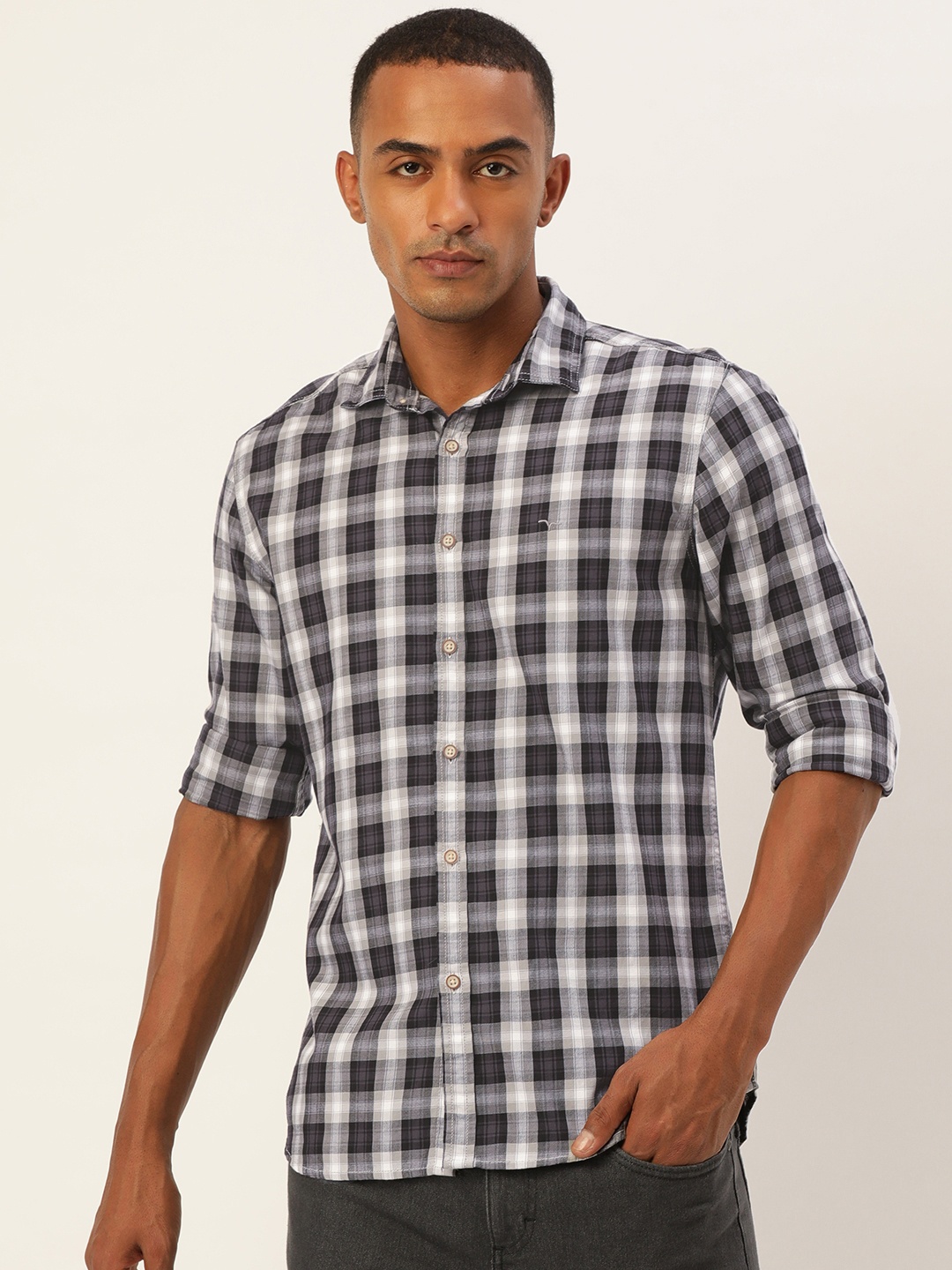 

Flying Machine Men Black And White Slim Fit Tartan Checked Pure Cotton Casual Shirt