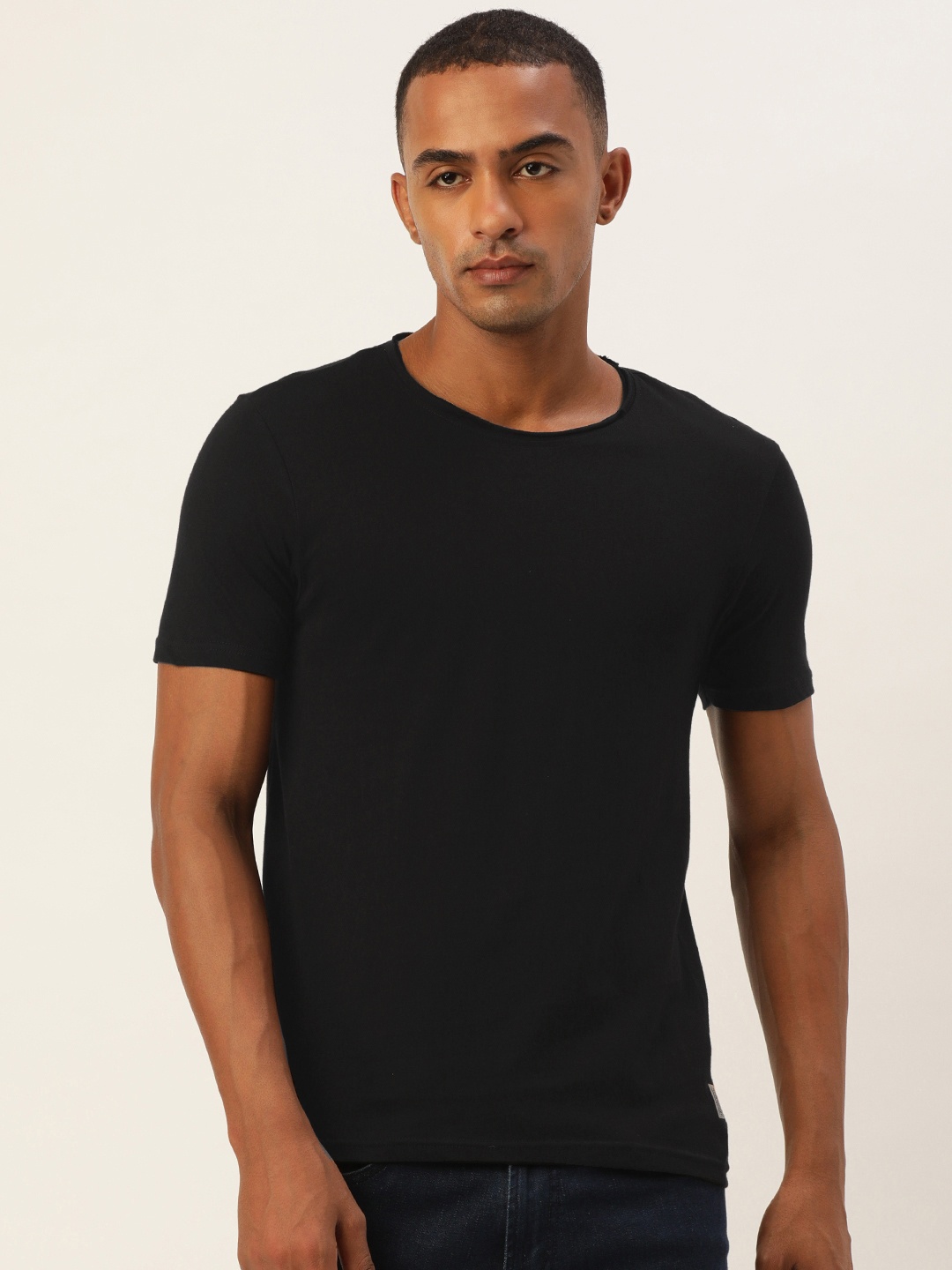 

Flying Machine Men Black Solid T-shirt