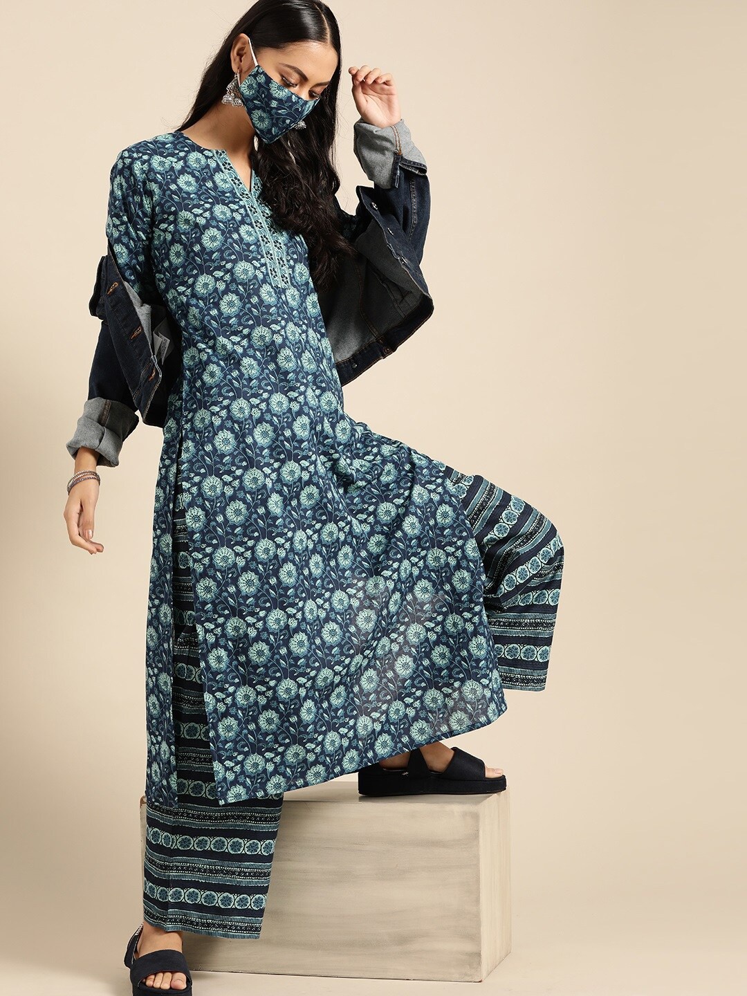 

AASI - HOUSE OF NAYO Women Blue Printed Regular Pure Cotton Kurta with Trousers
