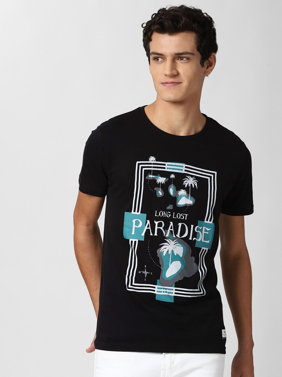 

Peter England Casuals Men Black Typography Printed Raw Edge Slim Fit T-shirt