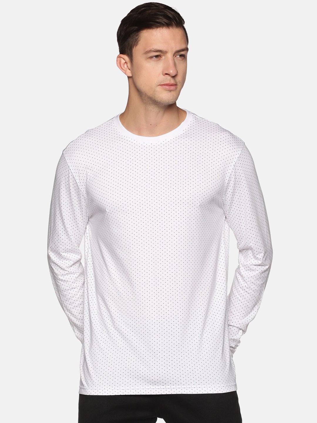 

UrGear Men White Printed Pockets T-shirt
