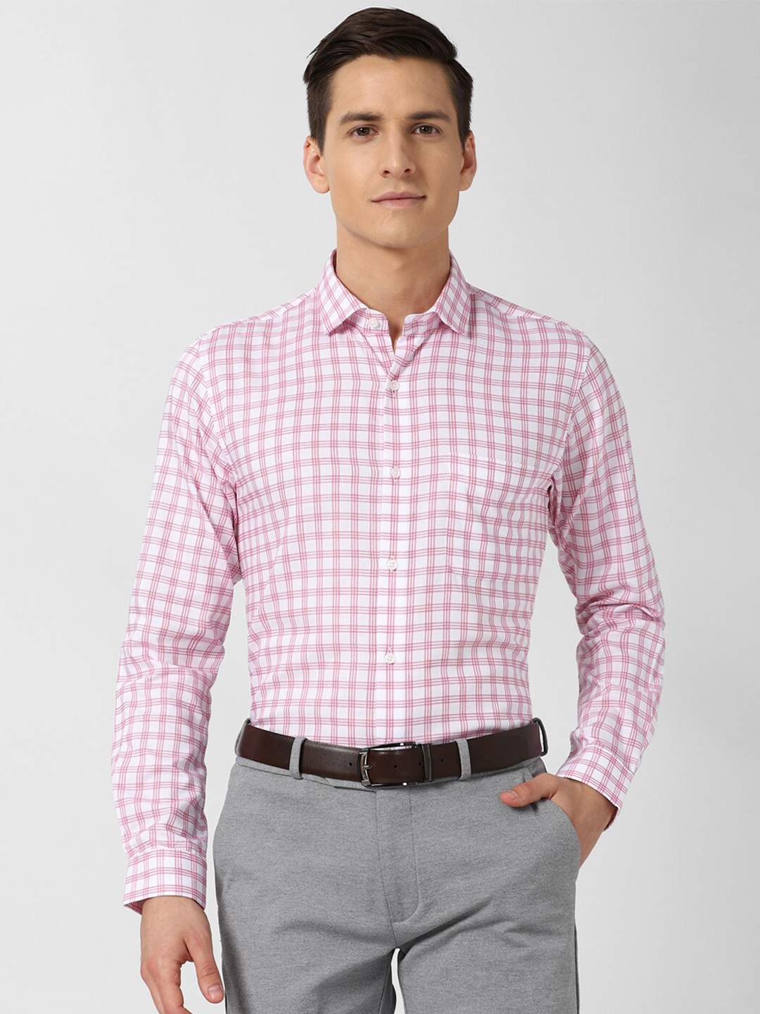 

Peter England Men Pink & White Gingham Checked Slim Fit Formal Shirt