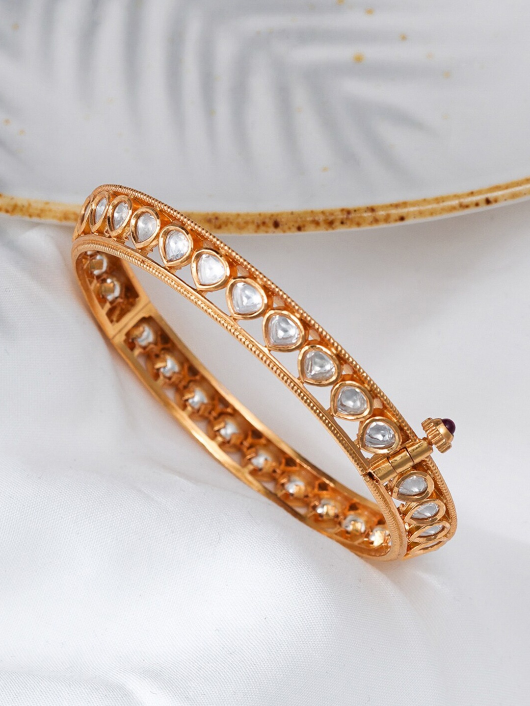 

Queen Be Women Gold-Toned & White Brass Bangle-Style Bracelet