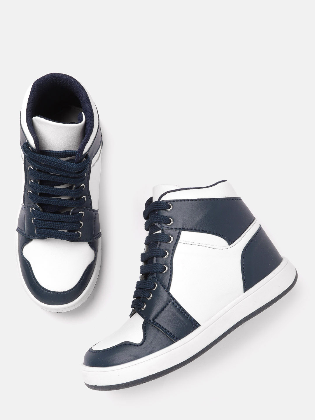 

YK Boys Navy Blue & White Colourblocked Mid-Top Sneakers
