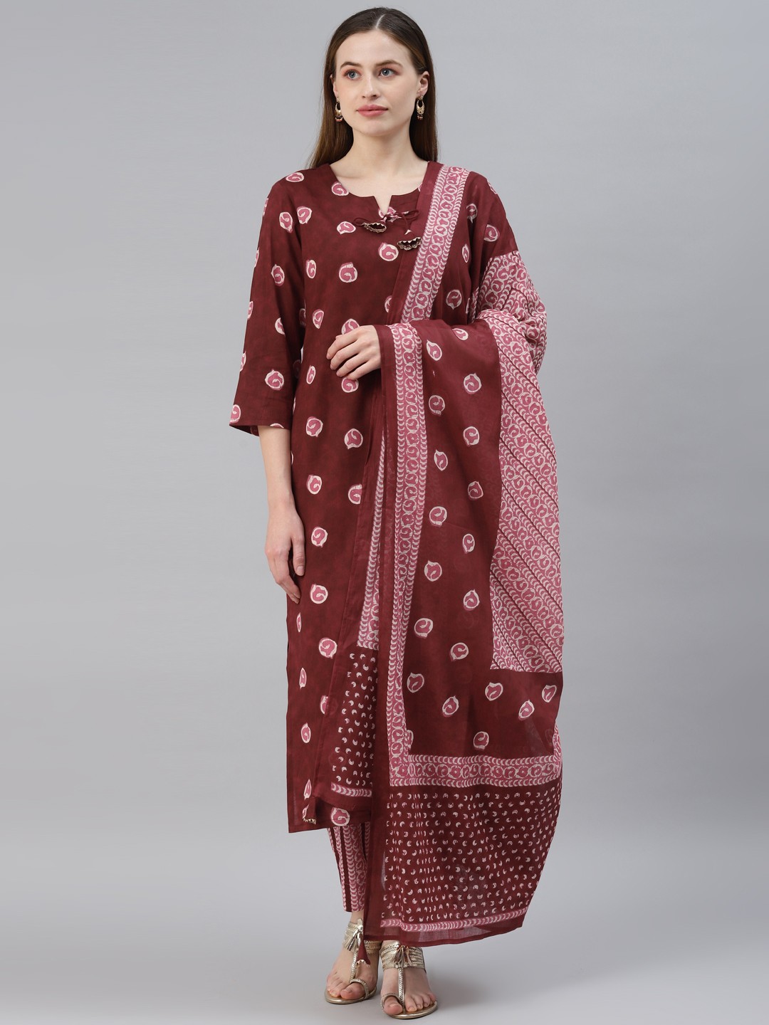 

PIROH Women Maroon Ethnic Motifs Printed Regular Kurta with Trousers & With Dupatta