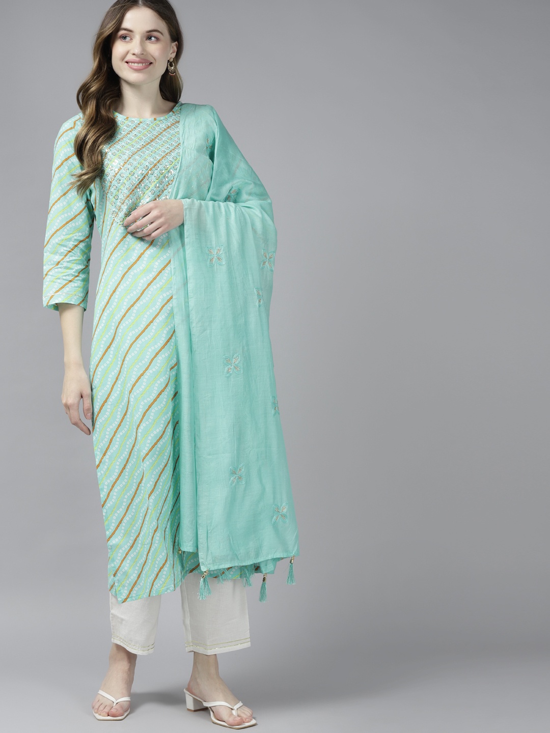 

Yufta Women Green Bandhani Yoke Design Regular Sequinned Pure Cotton Kurta with Palazzos & With Dupatta