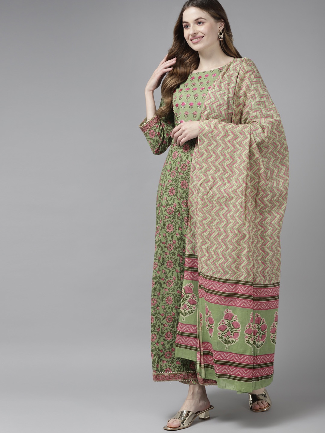 

Yufta Women Green Floral Printed Pure Cotton Anarkali Kurta with Trousers & With Dupatta