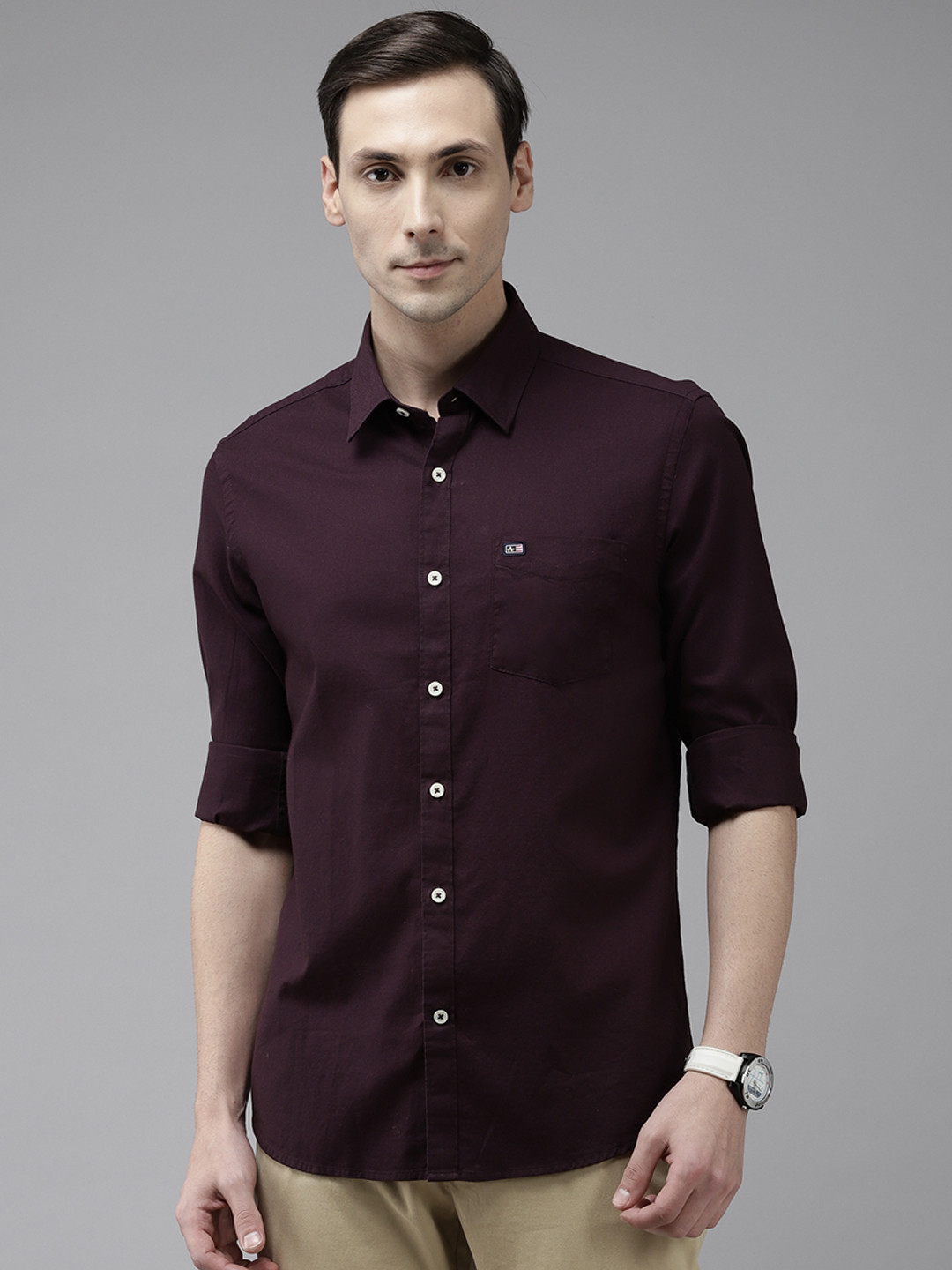 

Arrow Men Burgundy Slim Fit Solid Pure Cotton Casual Shirt