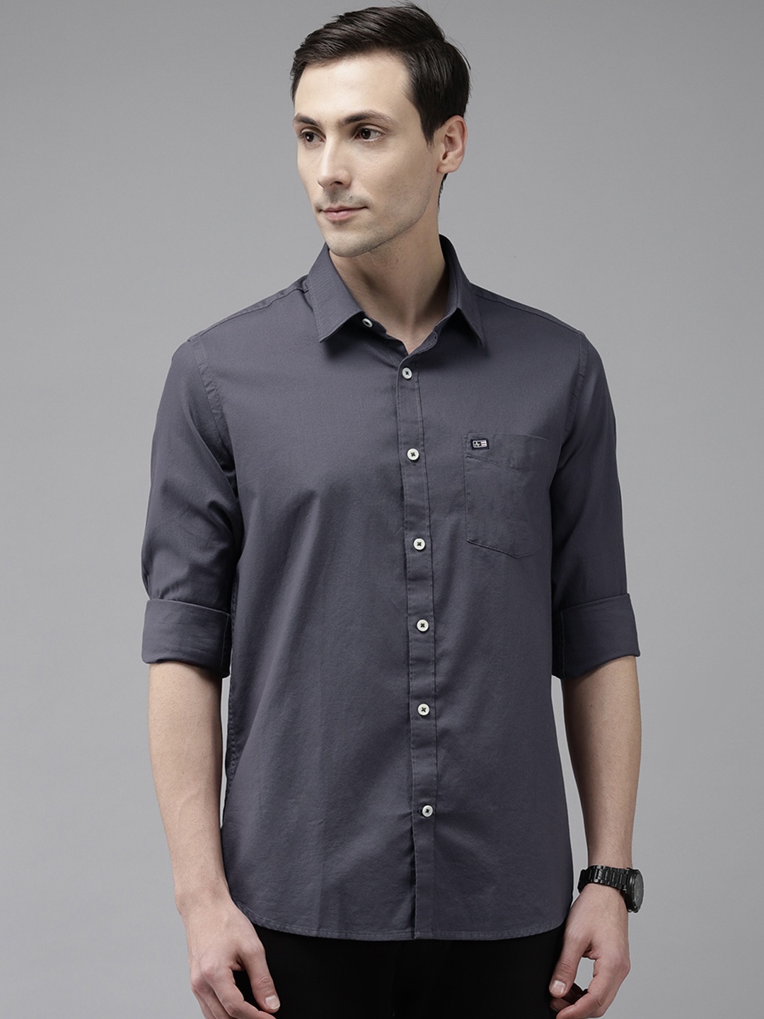 

Arrow Men Charcoal Grey Pure Cotton Solid Slim Fit Casual Shirt