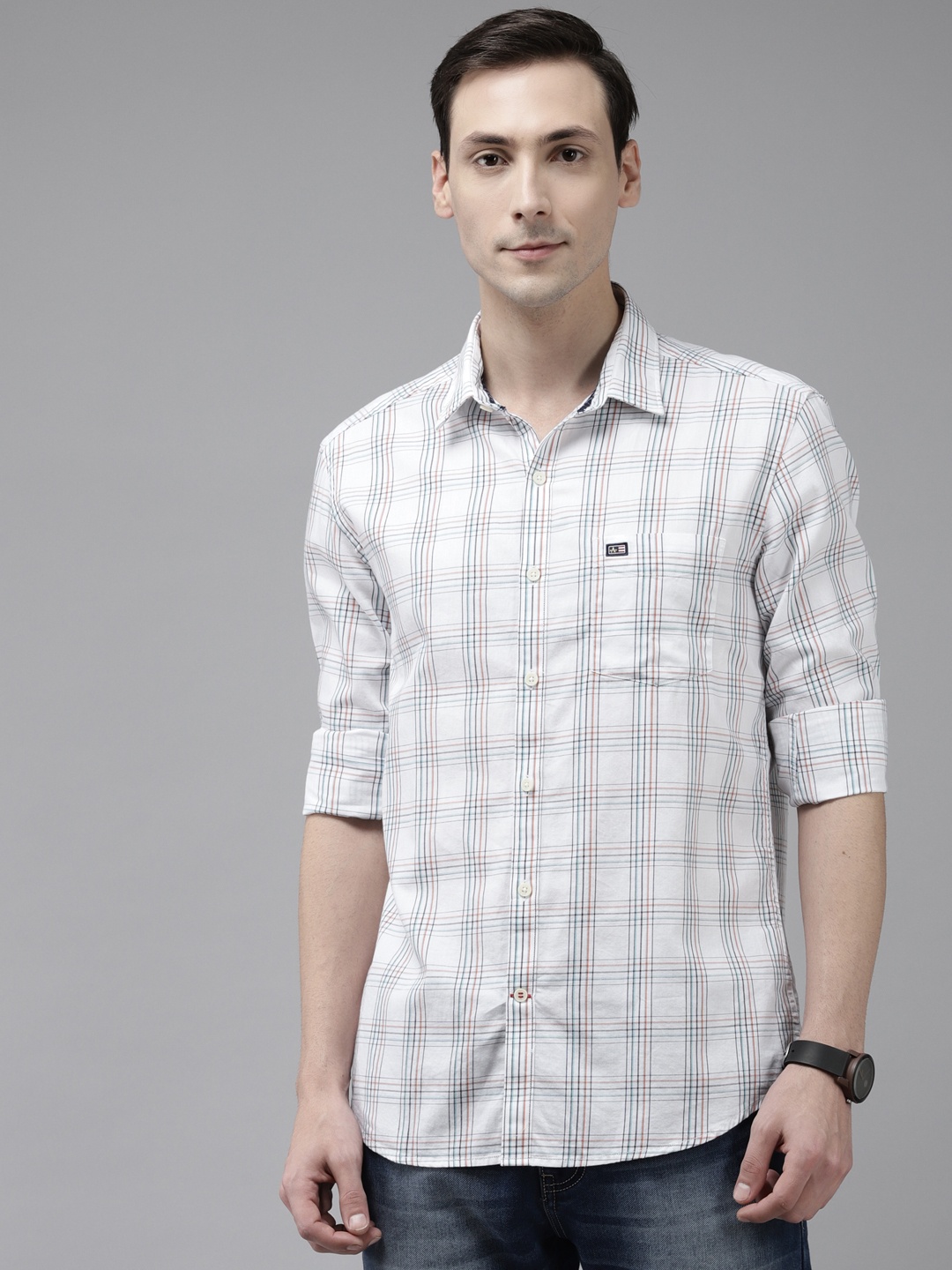 

Arrow Men White Pure Cotton Slim Fit Checked Casual Shirt
