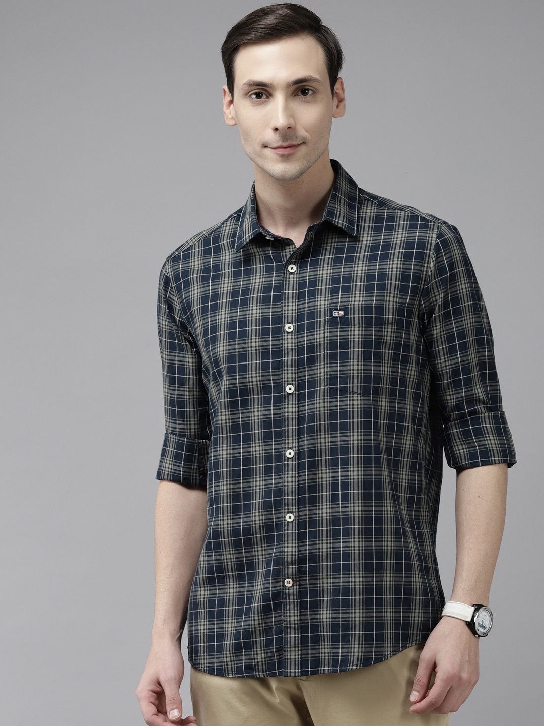 

Arrow Men Navy Blue & Grey Pure Cotton Manhattan Slim Fit Tartan Checks Casual Shirt