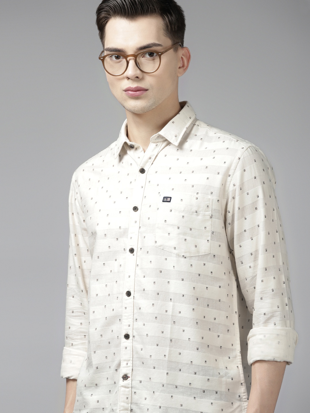 

Arrow Men Cream-Coloured & Navy Blue Slim Fit Printed Pure Cotton Shirt