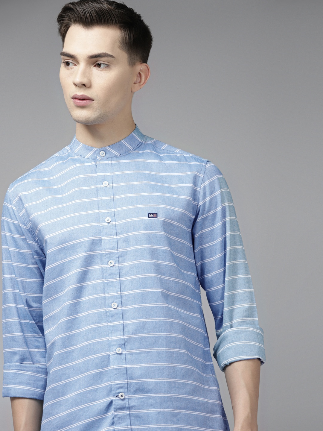 

Arrow Men Blue & White Pure Cotton Slim Fit Horizontal Striped Casual Shirt