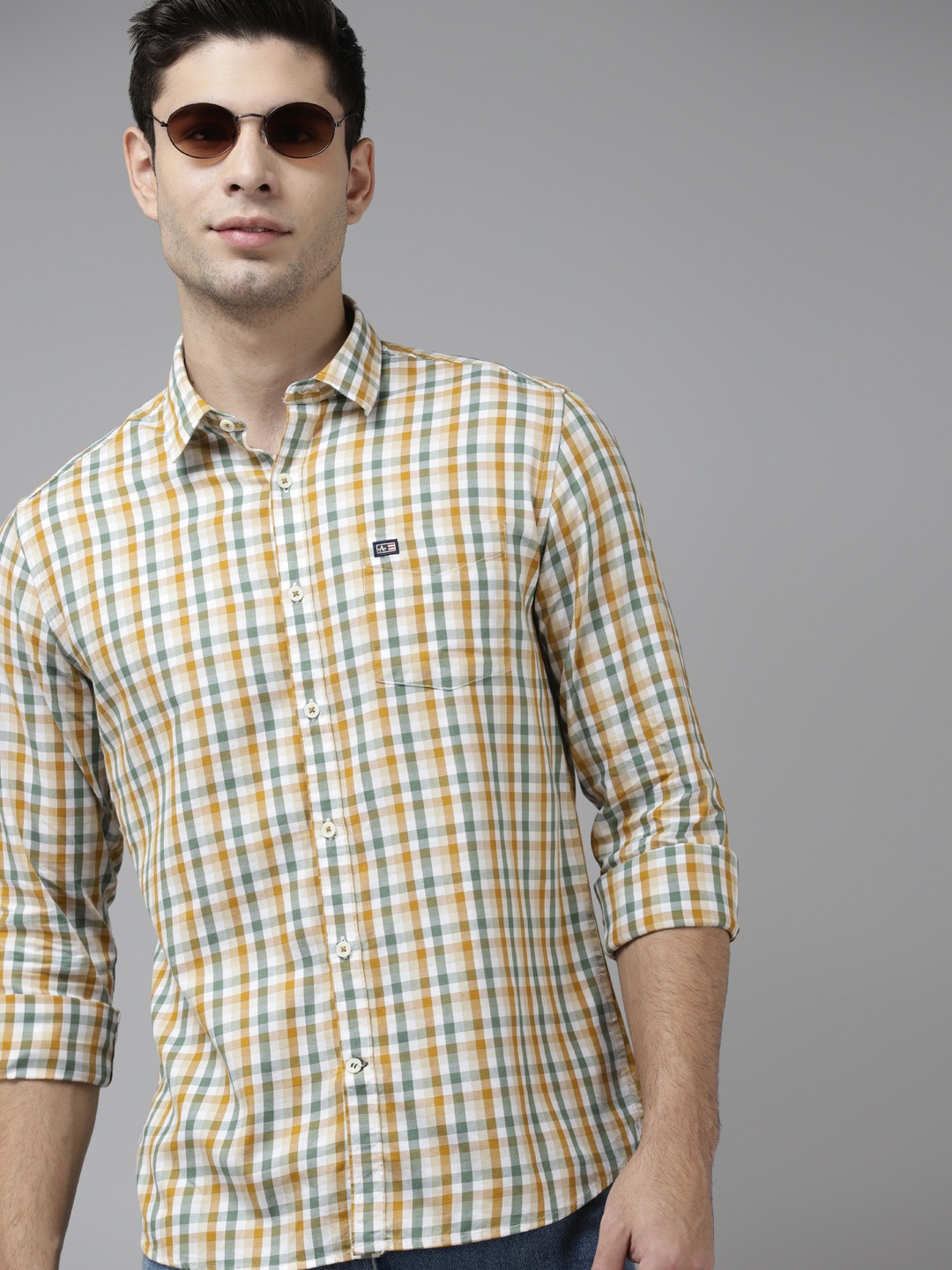 

Arrow Men Yellow & Green Slim Fit Checked Cotton Casual Shirt