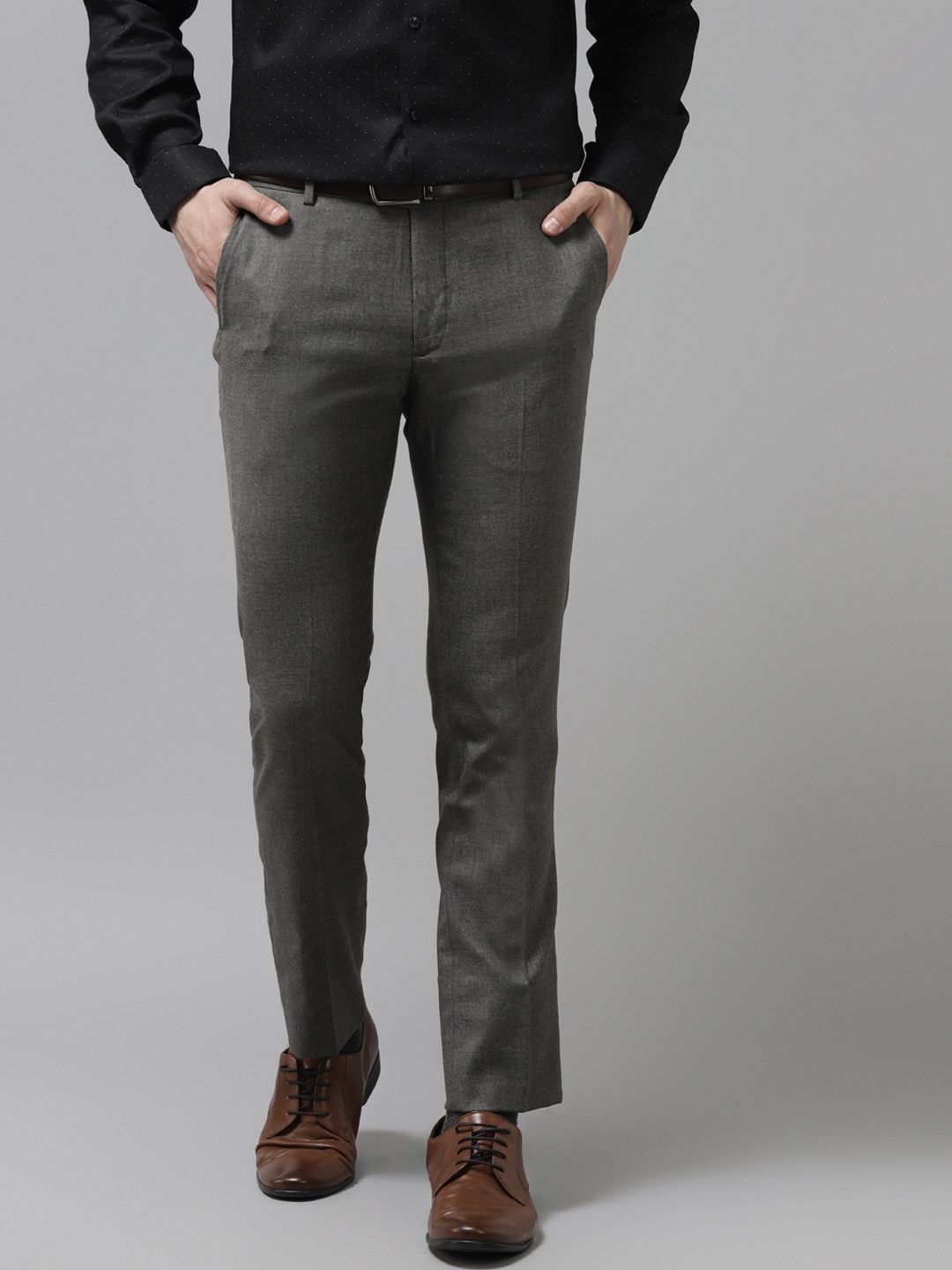 

Arrow Men Charcoal Grey Solid Tapered Fit Trousers