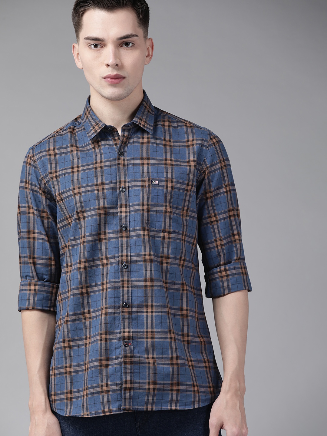 

Arrow Men Blue & Orange Pure Cotton Slim Fit Tartan Checked Shirt