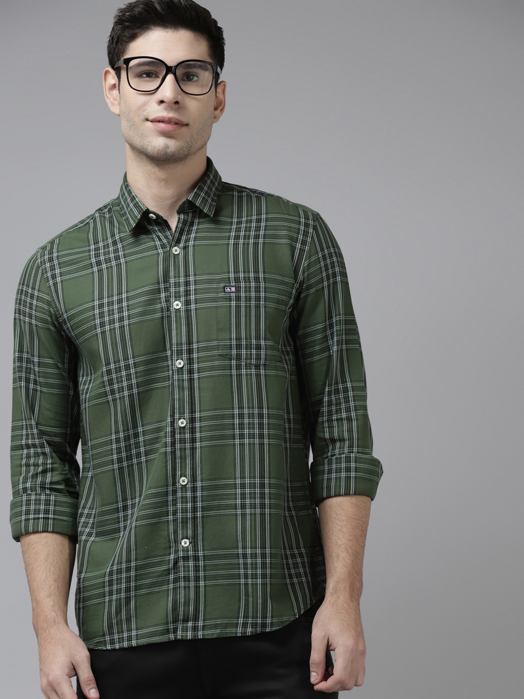 

Arrow Men Green & White Pure Cotton Slim Fit Windowpane Checked Casual Shirt
