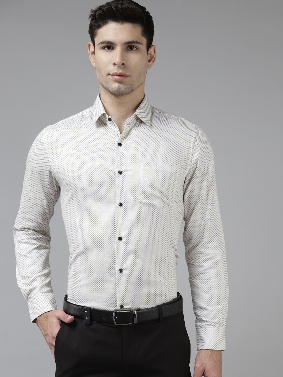 

Arrow Men White & Brown Cotton Slim Fit Micro Ditsy Geometric Print Formal Shirt