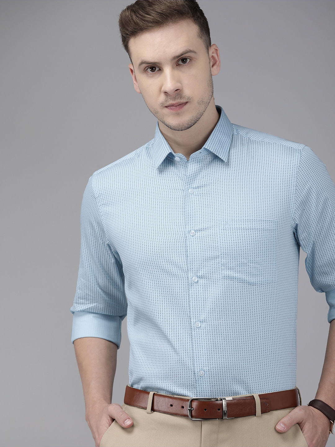 

Arrow Men Blue Geometric Printed Slim Fit Formal Shirt