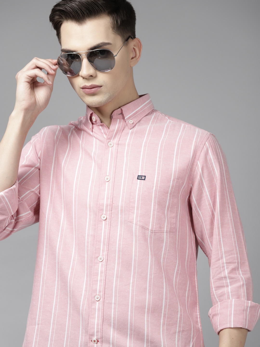 

Arrow Men Pink & White Cotton Manhattan Slim Fit Striped Casual Shirt