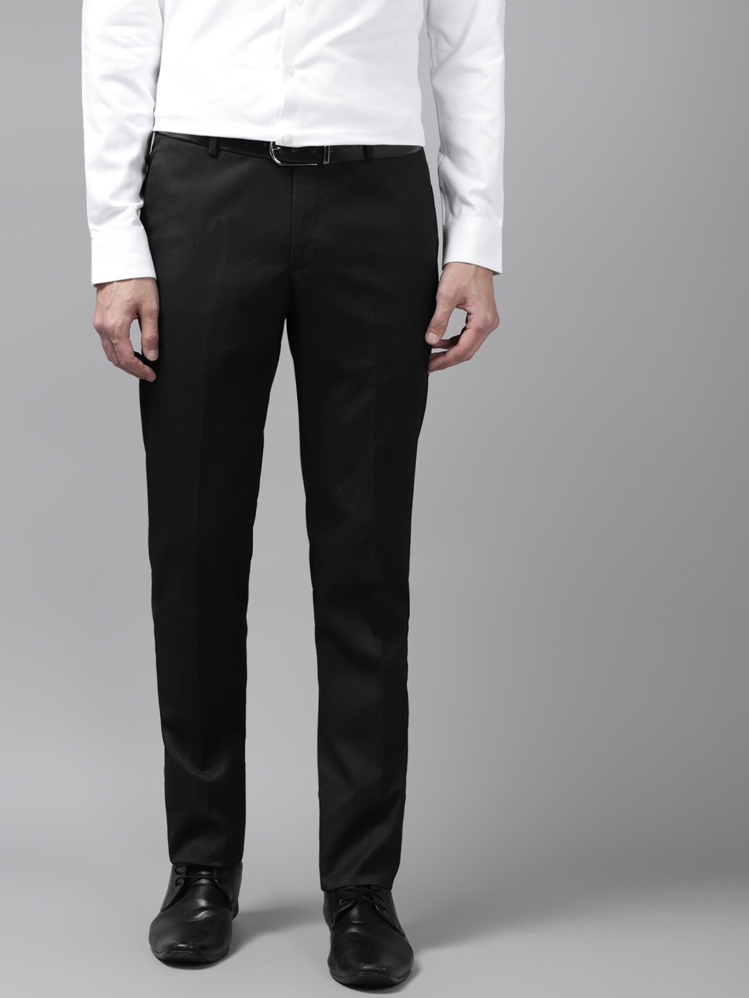 

Arrow Men Black Hudson Tailored Fit Solid Formal Trousers