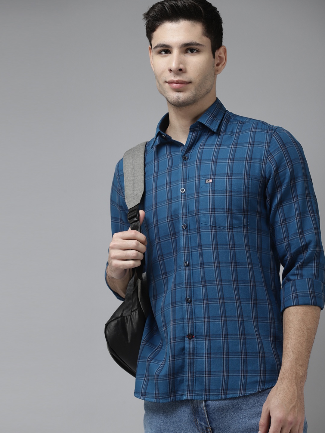 

Arrow Men Teal Blue Cotton Manhattan Slim Fit Tartan Checks Casual Shirt