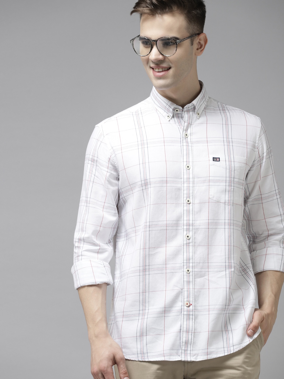 

Arrow Men White & Red Pure Cotton Slim Fit Windowpane Checks Casual Shirt