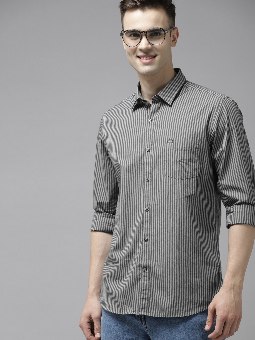 

Arrow Men Grey Cotton Slim Fit Striped Casual Shirt