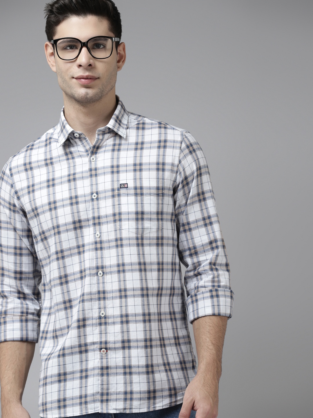 

Arrow Men White & Navy Blue Cotton Manhattan Slim Fit Tartan Checks Casual Shirt