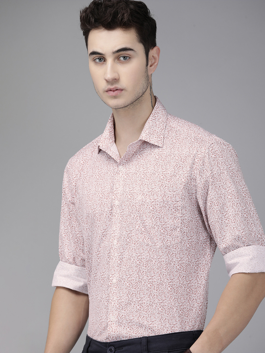 

Arrow Men Pink Floral Printed Slim Fit Formal Shirt