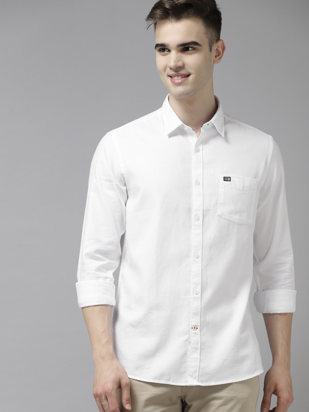 

Arrow Men White Pure Cotton Slim Fit Casual Shirt