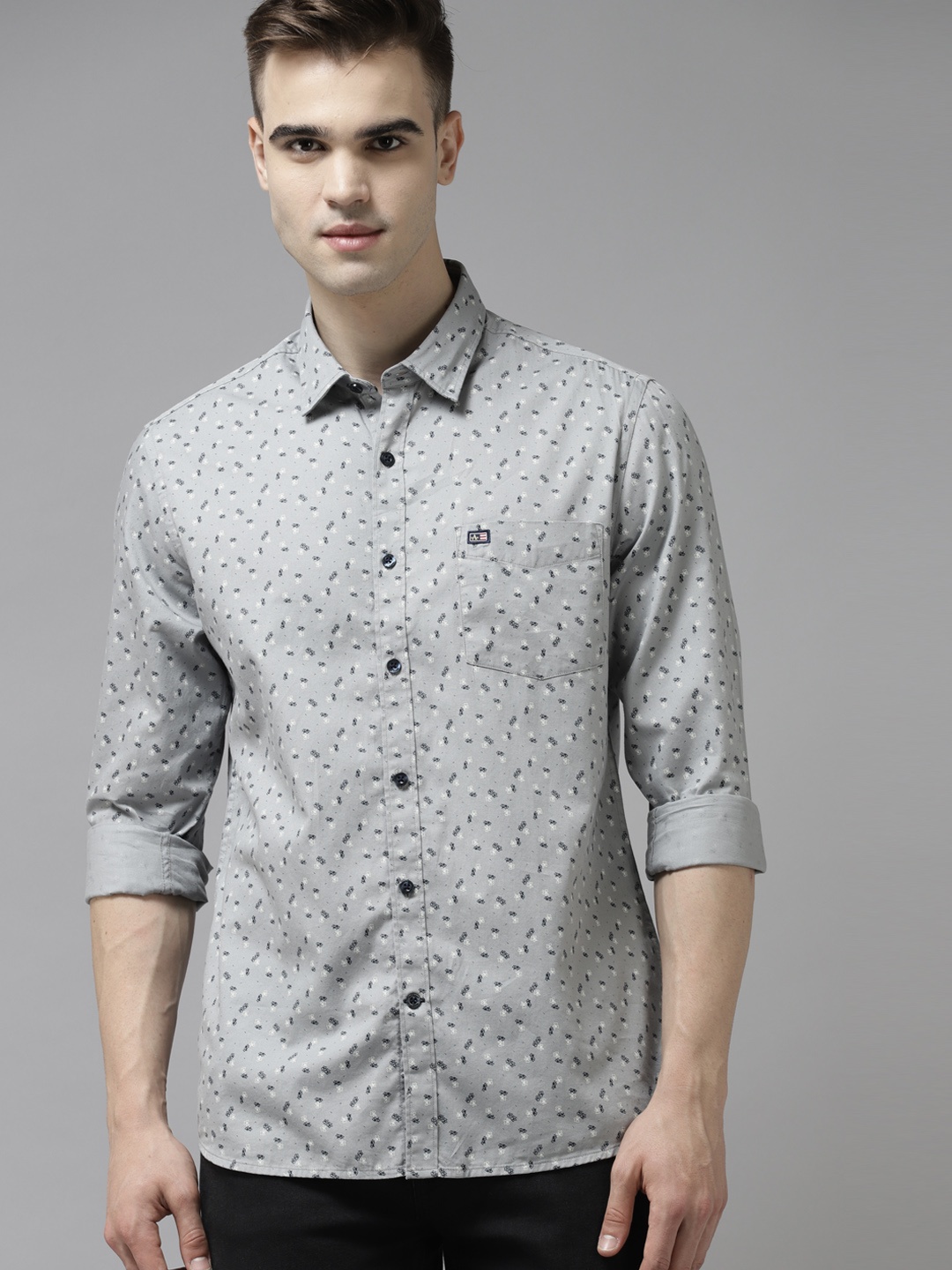 

Arrow Men Grey Pure Cotton Slim Fit Printed Casual Shirt