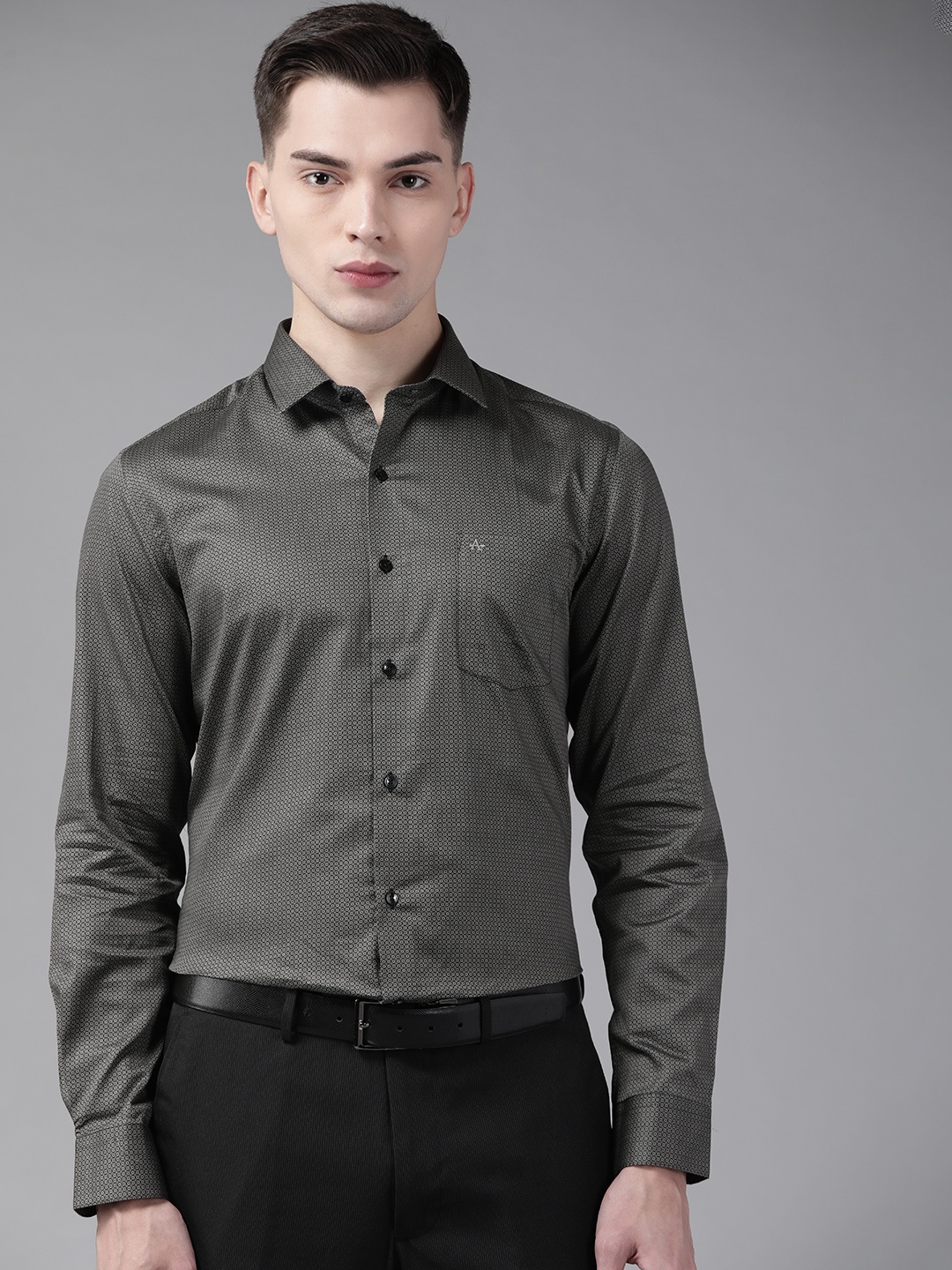 

Arrow Men Olive Green Pure Cotton Slim Fit Printed Formal Shirt