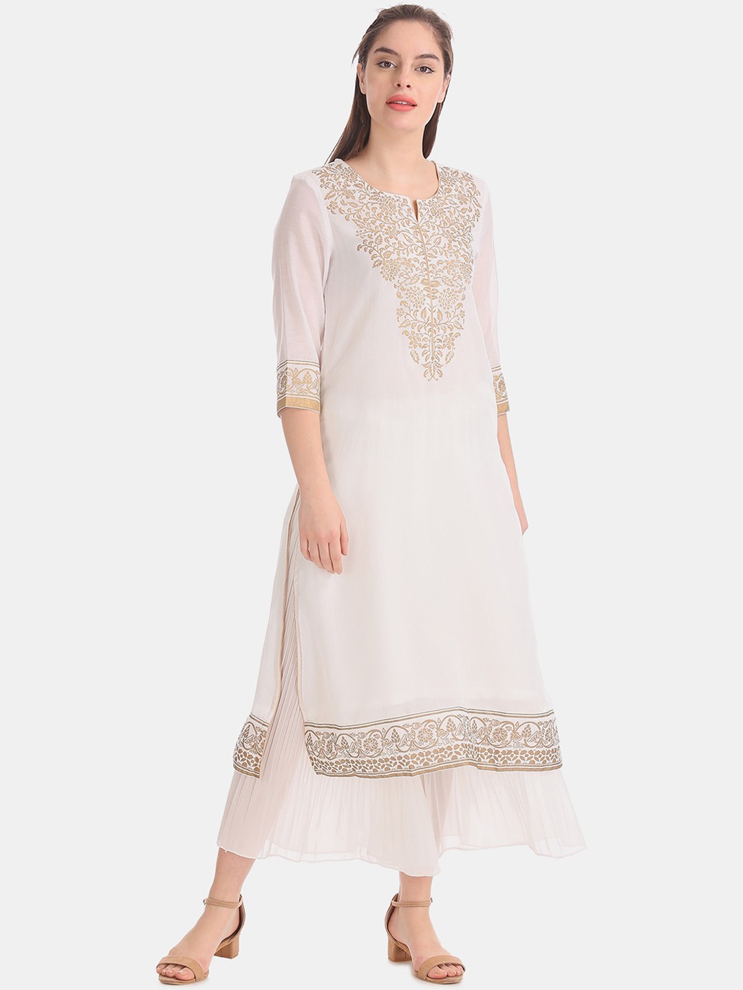 

Anahi Women White Ethnic Motifs Embroidered Anarkali Kurta